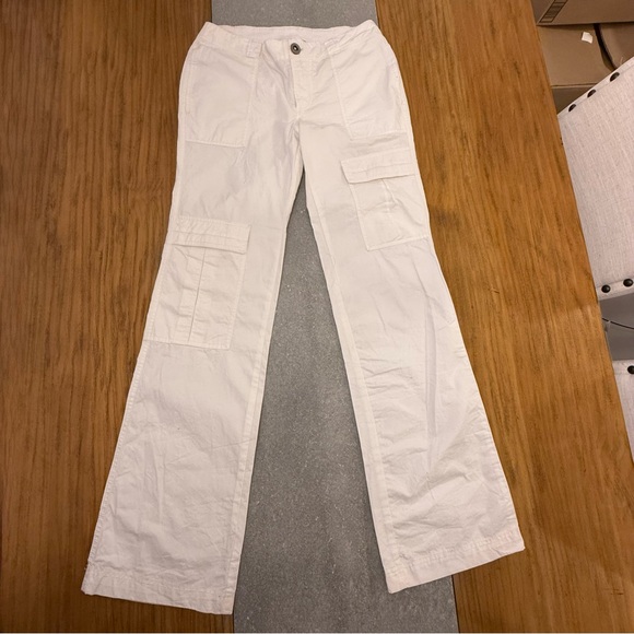 Free People The Thing Is Low Rise Utility Cargo Flare Pants Optic White Size 2 - Picture 4 of 14